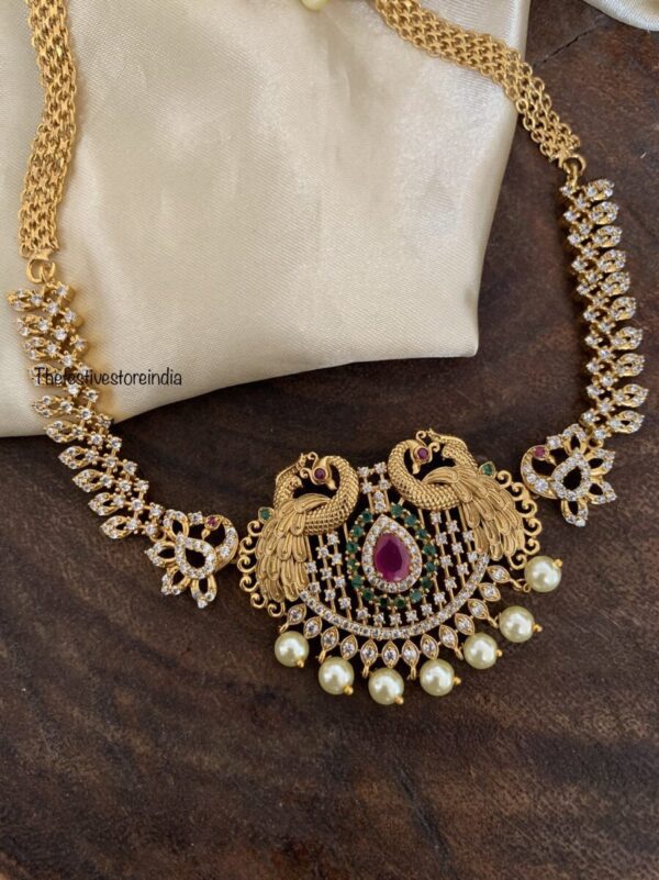 AD navilu choker cum necklace set