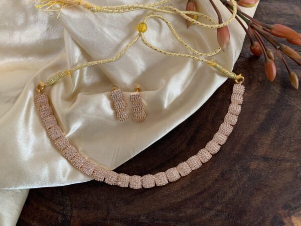 Single layer rose gold set