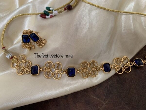 Royal blue contemporary loop choker set