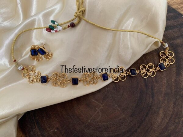 Royal blue contemporary loop choker set