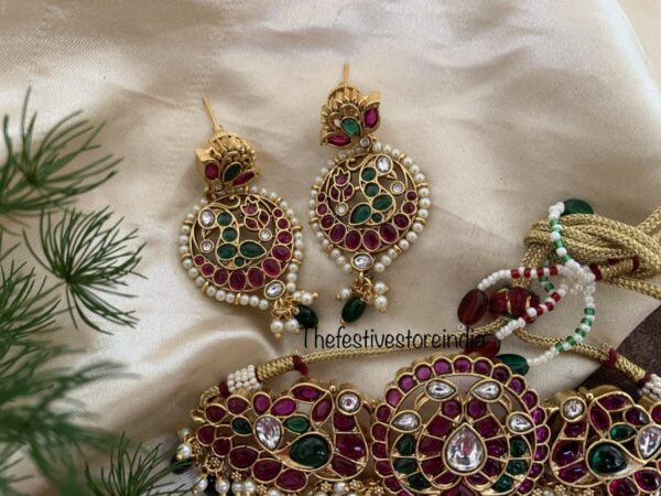 Kemp Navilu choker set