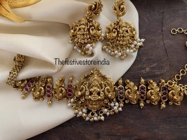 Lakshmi gold choker set