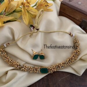 Anklet style green block choker set