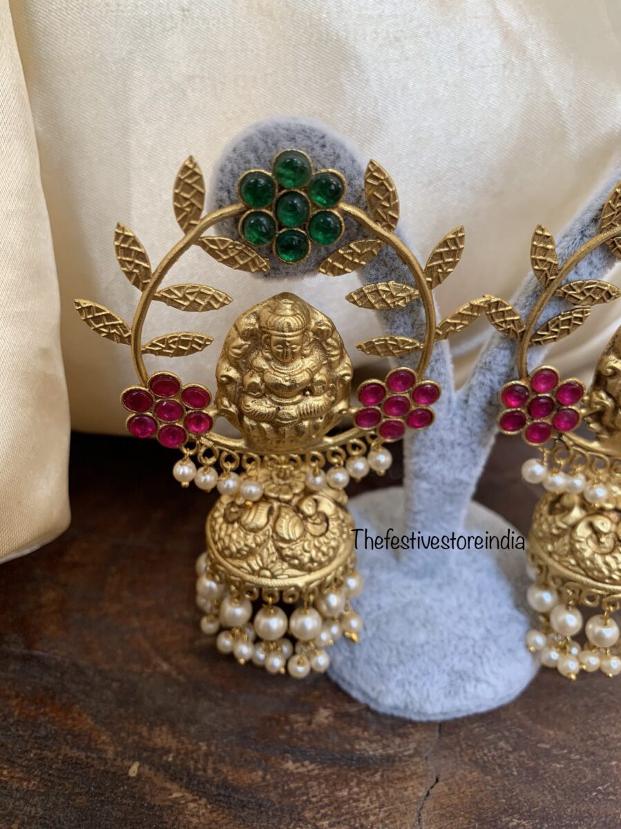 Jadau Chandbaali Jhumkas