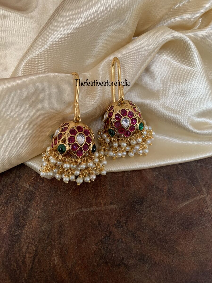 Kemp jhumkas