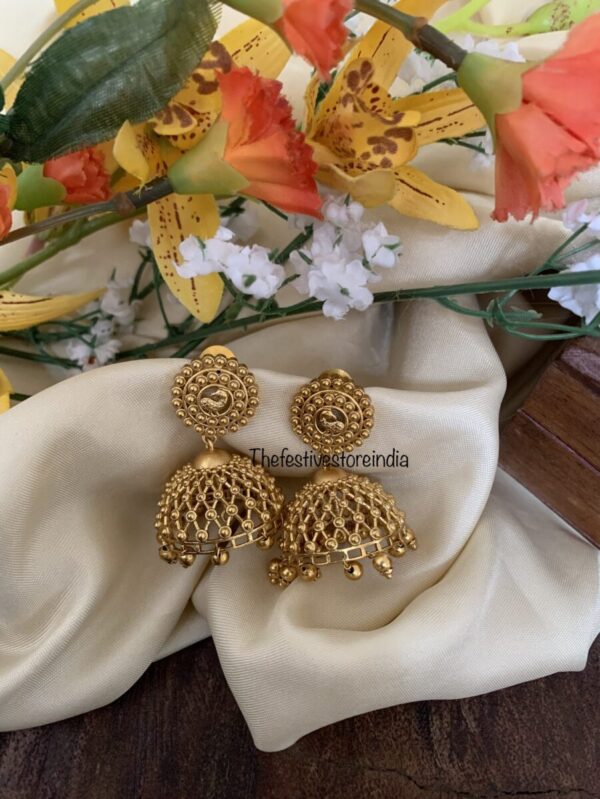 Gold knit jhumkas
