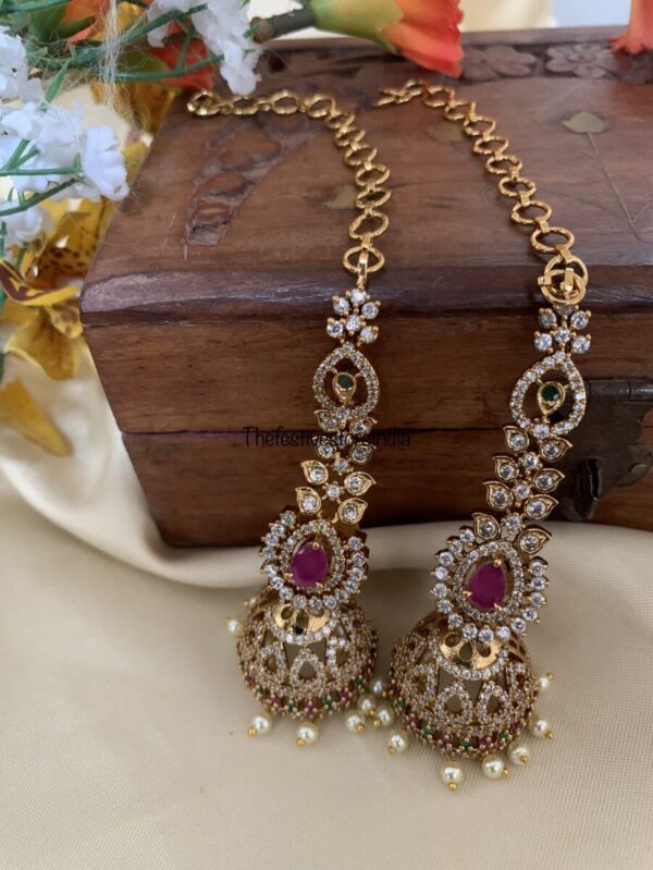 Bridal jhumkas with maati