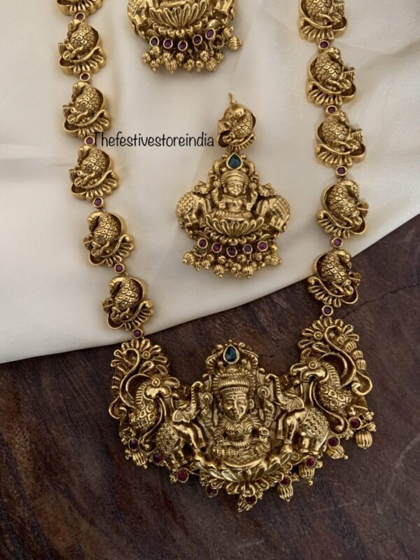 Antique polish Navilu Lakshmi haaram set