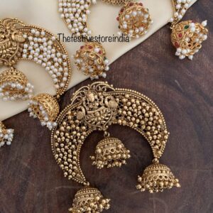 Bun pin lakshmi gold pearls