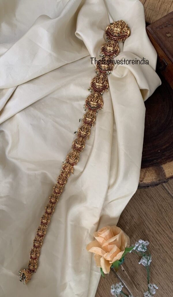 Matte lakshmi Jade Bangaara 57cms