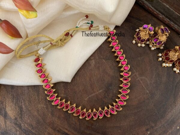Confused what to wear? Red or pink set