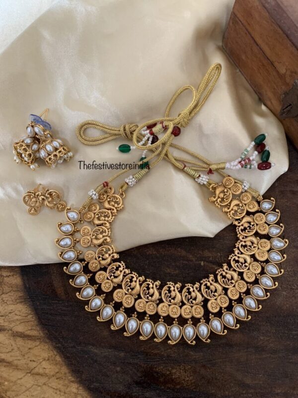 Combo set with 2 necklaces and 2 pairs of earrings
