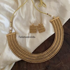 An all gold antique affair