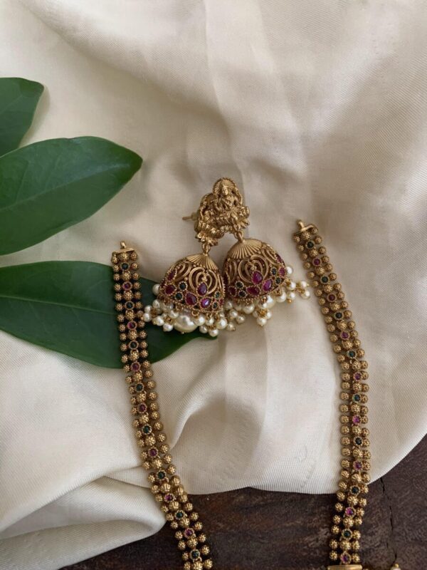 Lakshmi and pearls