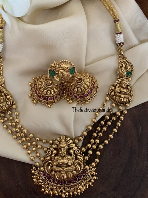Layered Lakshmi