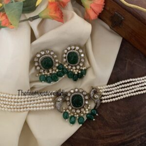 Victorian green choker set
