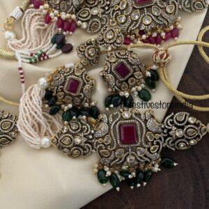 Victorian green/maroon block choker set