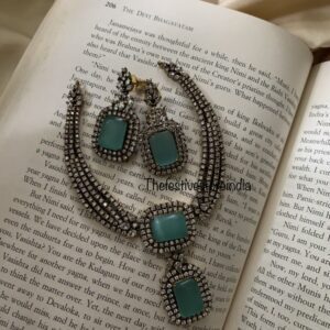 Statement Victorian Blue block set