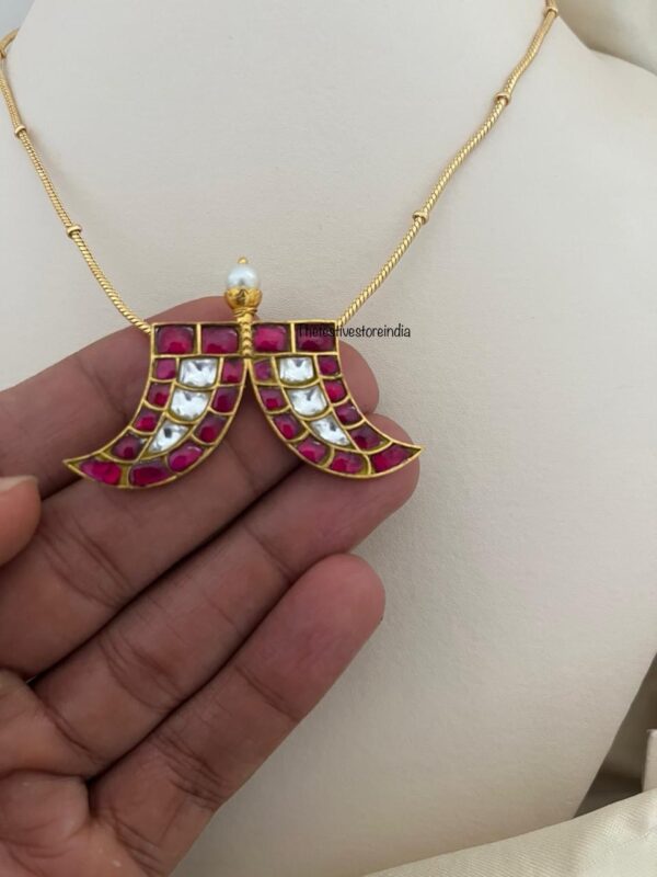 Kundan jadau Huli uguru with chain (Unisex jewelry)