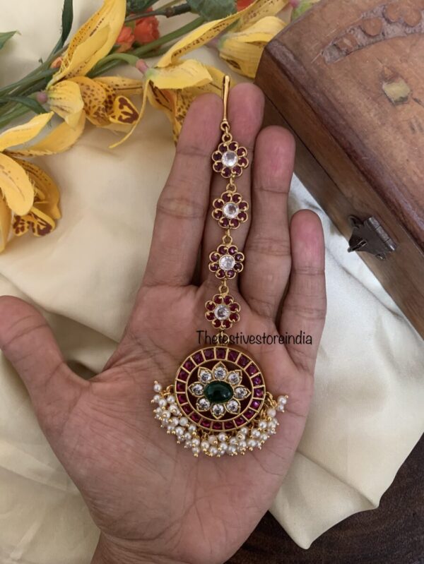 Bridal maangtikka