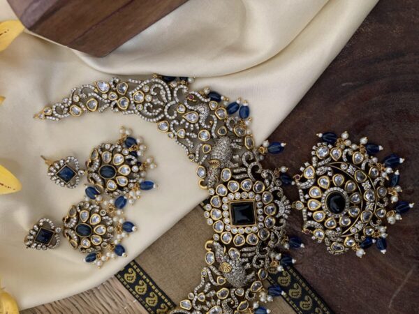 Victorian blue necklace set