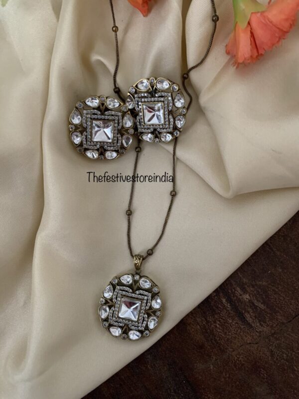 White Victorian Pendant set