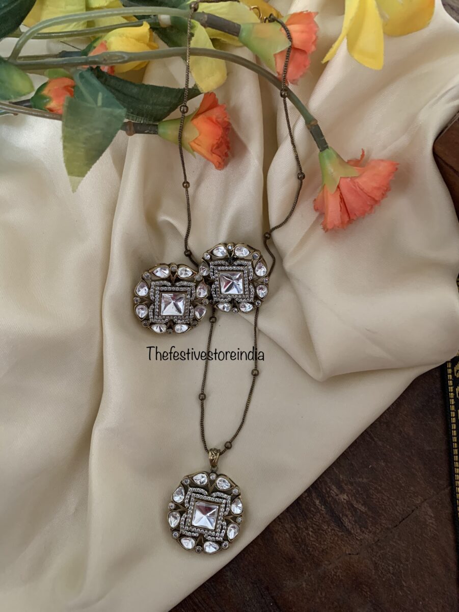 White Victorian Pendant set