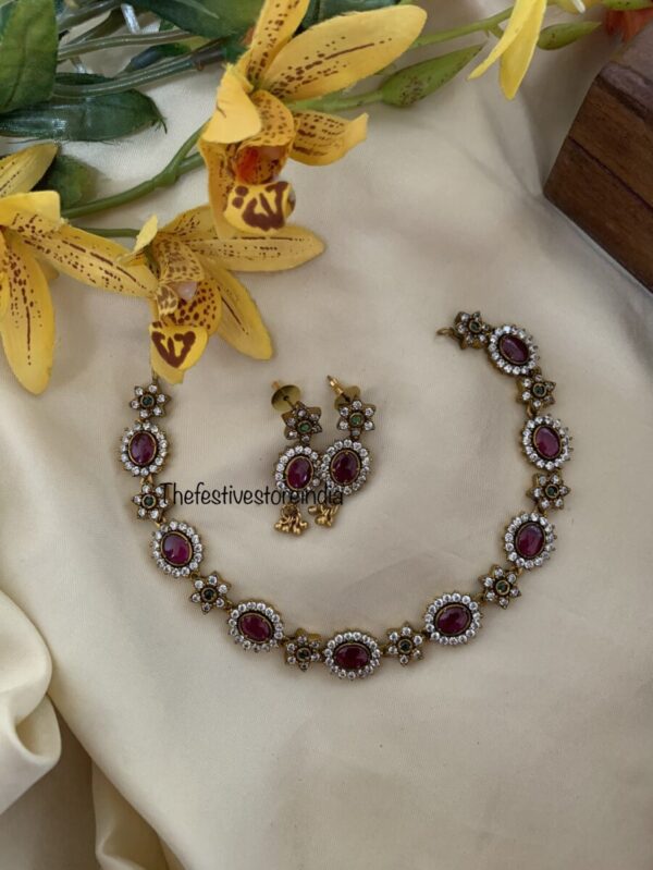Simplistic Ruby Victorian set