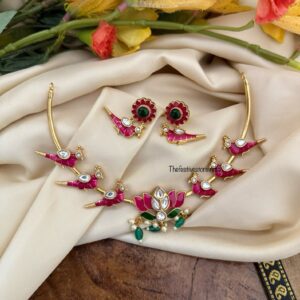 Enamel painted Parrot hasli set