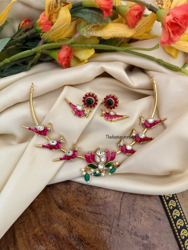 Enamel painted Parrot hasli set