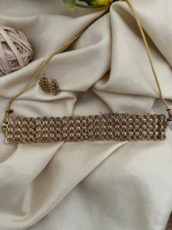 Close knit gold choker set