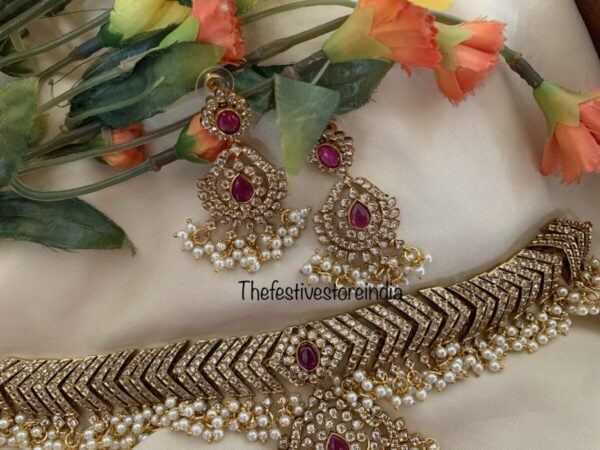 AD pearls choker set