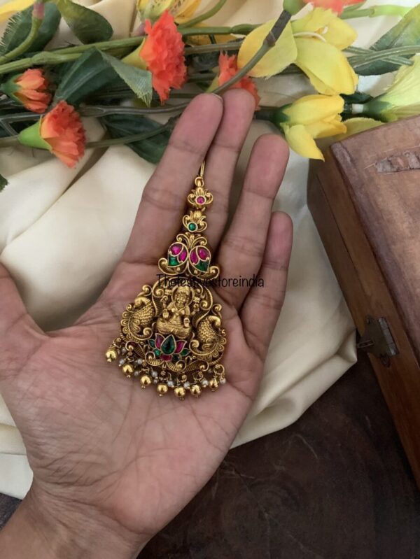 Lakshmi gold maangtikka