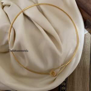 Plain gold Neckcuff