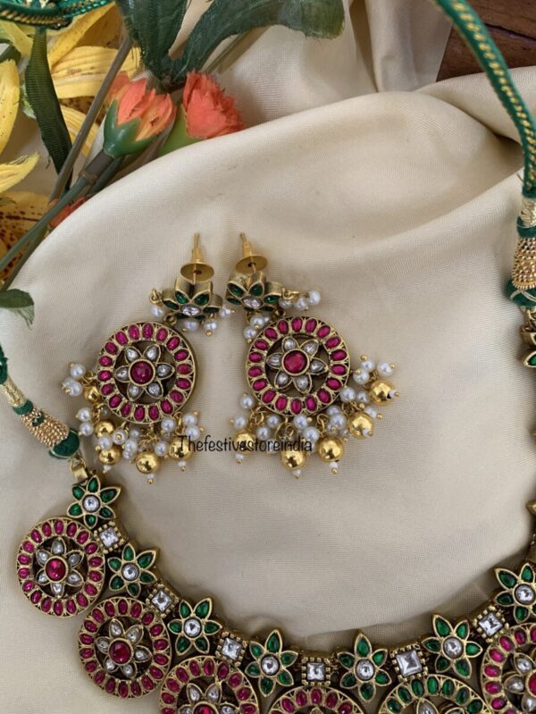 Bottu Jadau necklace set