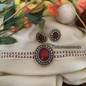 Victorian oval maroon pendant choker set
