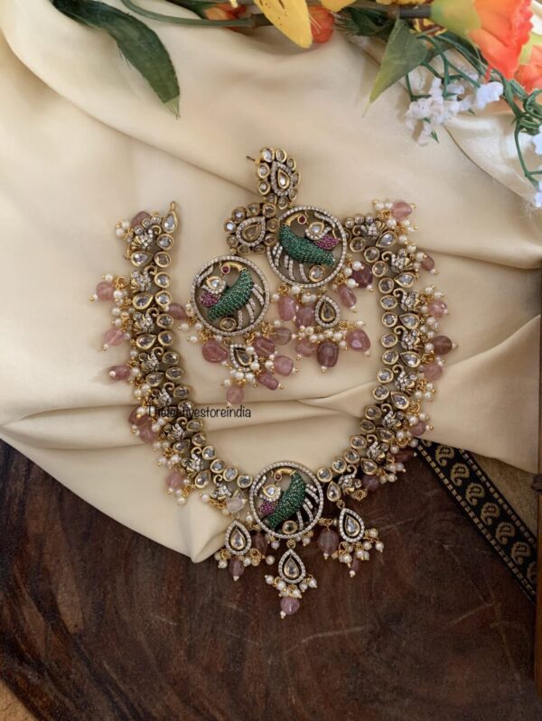 Mauve beads Hamsa Victorian necklace set