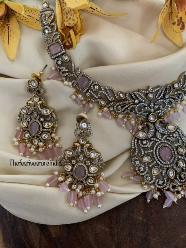 Pink drops classic victorian set
