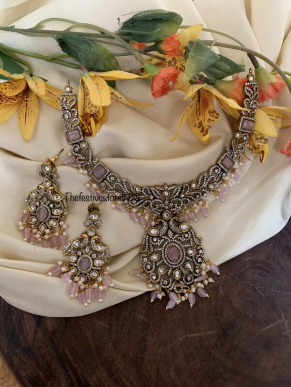 Pink drops classic victorian set
