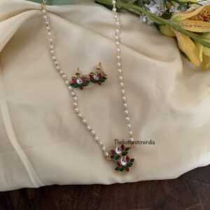 Budgeted pearl Taamara set