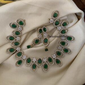 Loop emerald necklace set