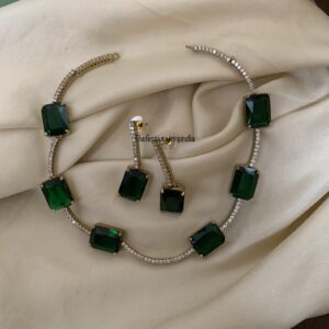 Contemporary AD emerald necklace set