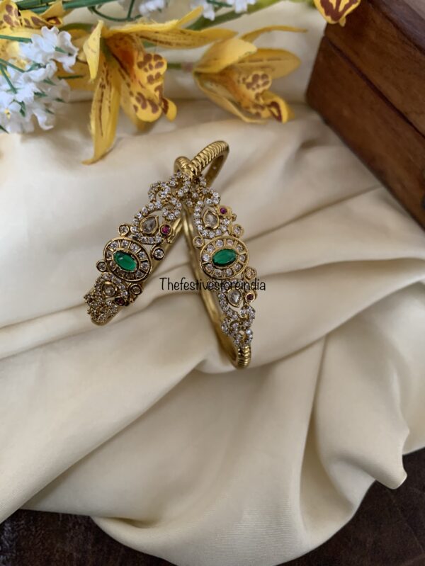 Mopp emerald AD bangles