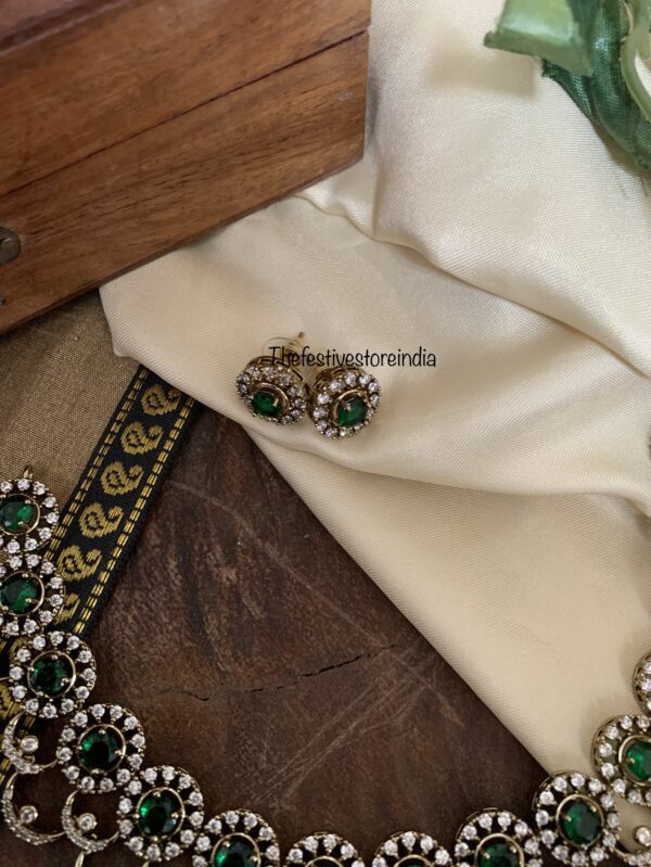 Budgeted Victorian emerald/green drops necklace set