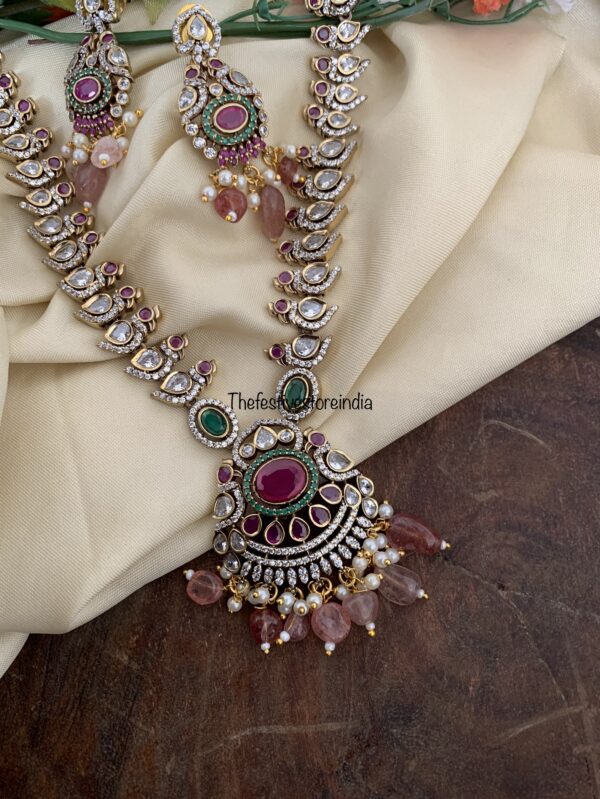 Mauve/pink beads budgeted victorian necklace set