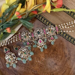 Classic pearls mint drops Victorian choker set