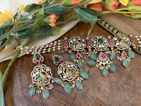 Classic pearls mint drops Victorian choker set