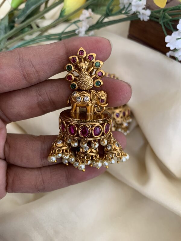Navilu ambaari step jhumkas
