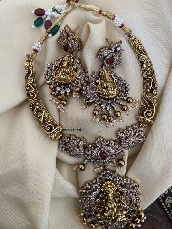 Grand lakshmi AD kanti set