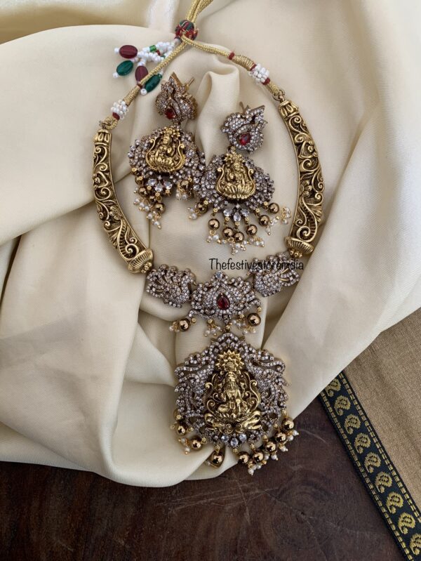 Grand lakshmi AD kanti set